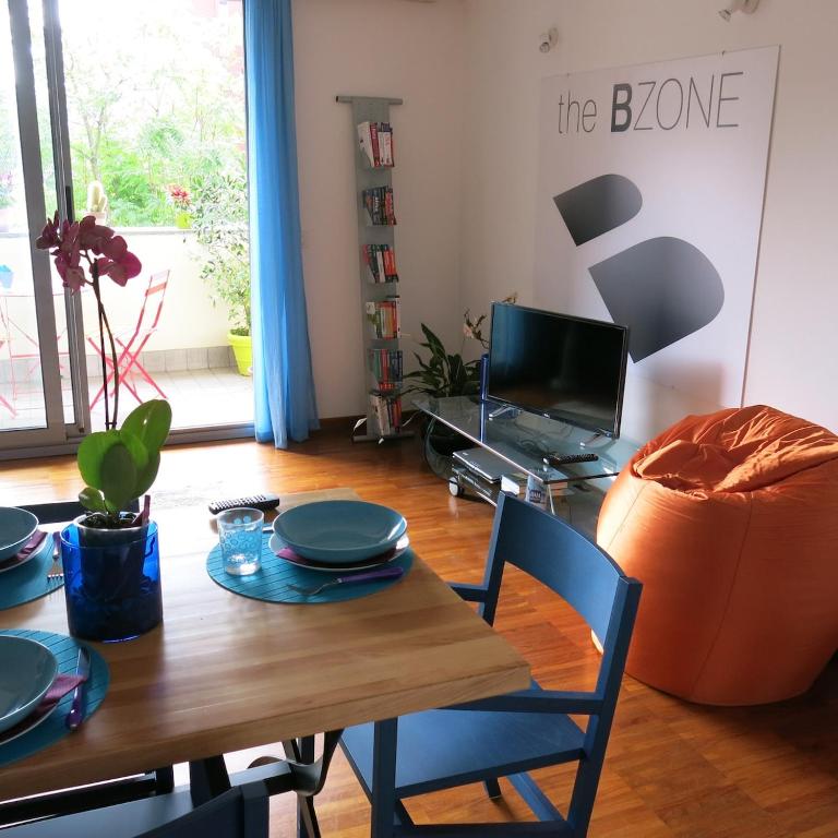 Bright and lovely private apartment in Milan