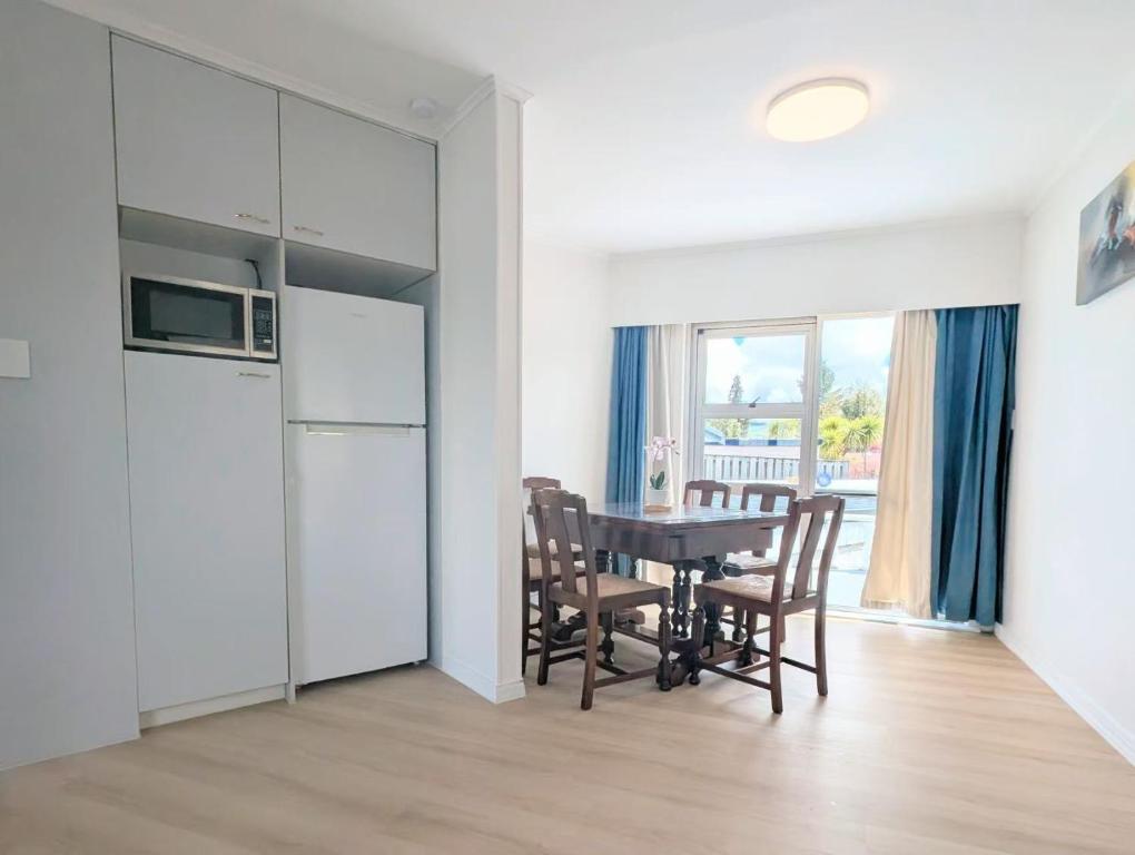 5 bedrooms, your getaway starts here - Resim 6