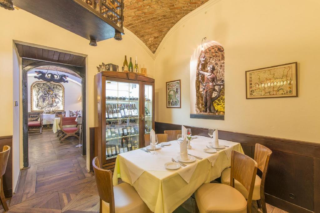 Hotel Embassy - Resim 39