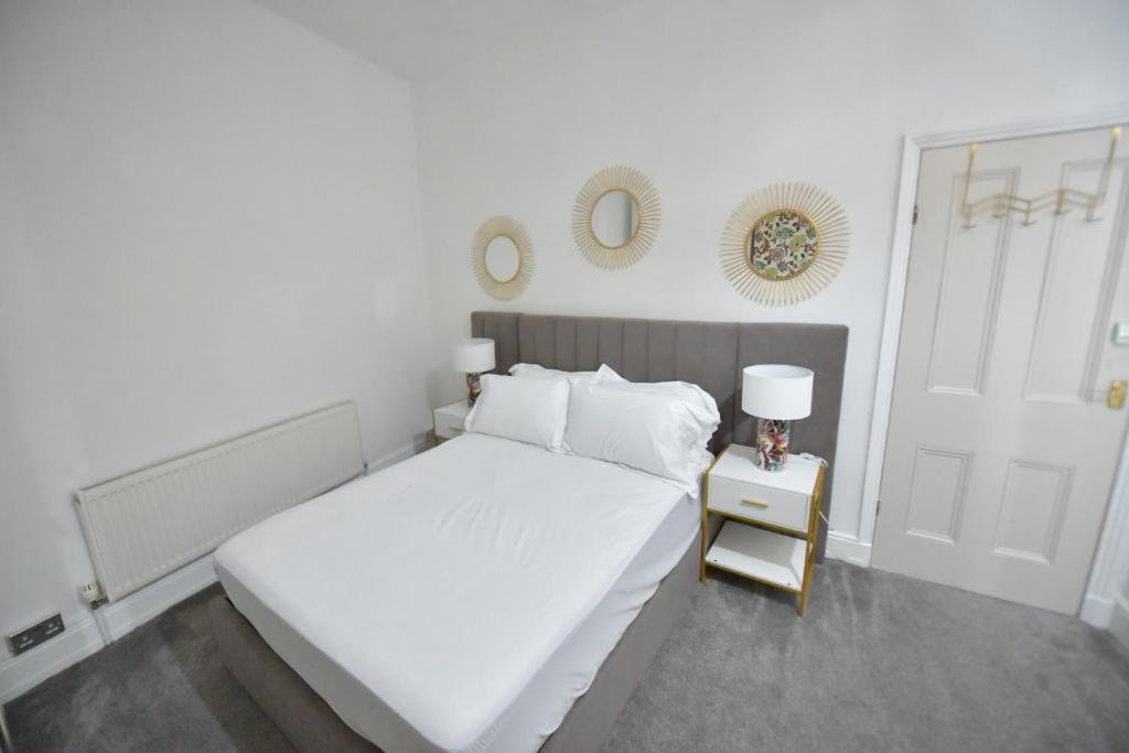 Gallery image of Spacious & Cosy Double Bed Room Stockport in Stockport