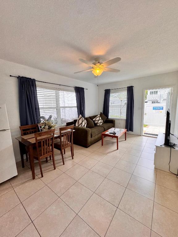 Coral Key Inn - Suite De Un Dormitorio