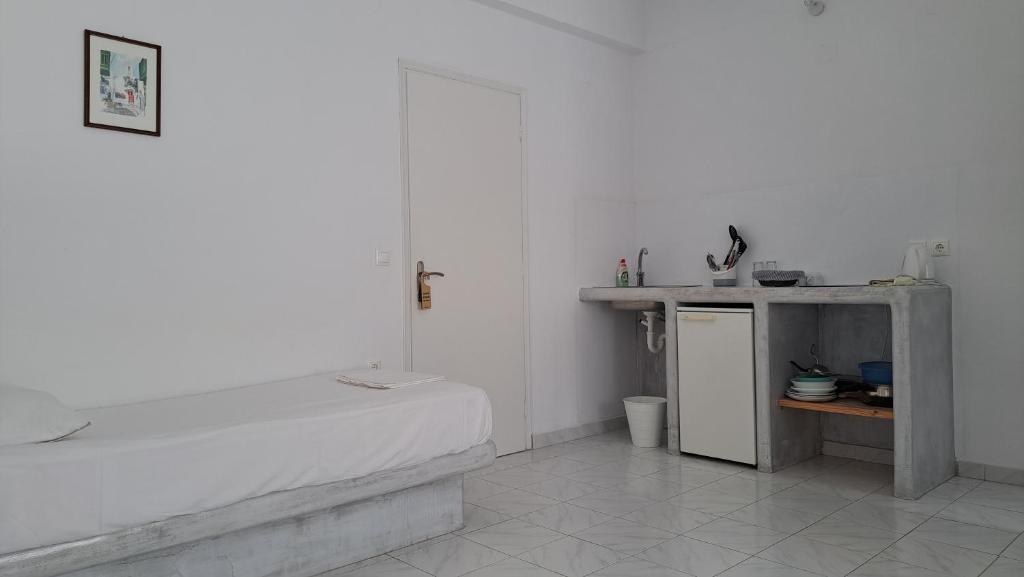 Bizas Rooms & Studios - 8