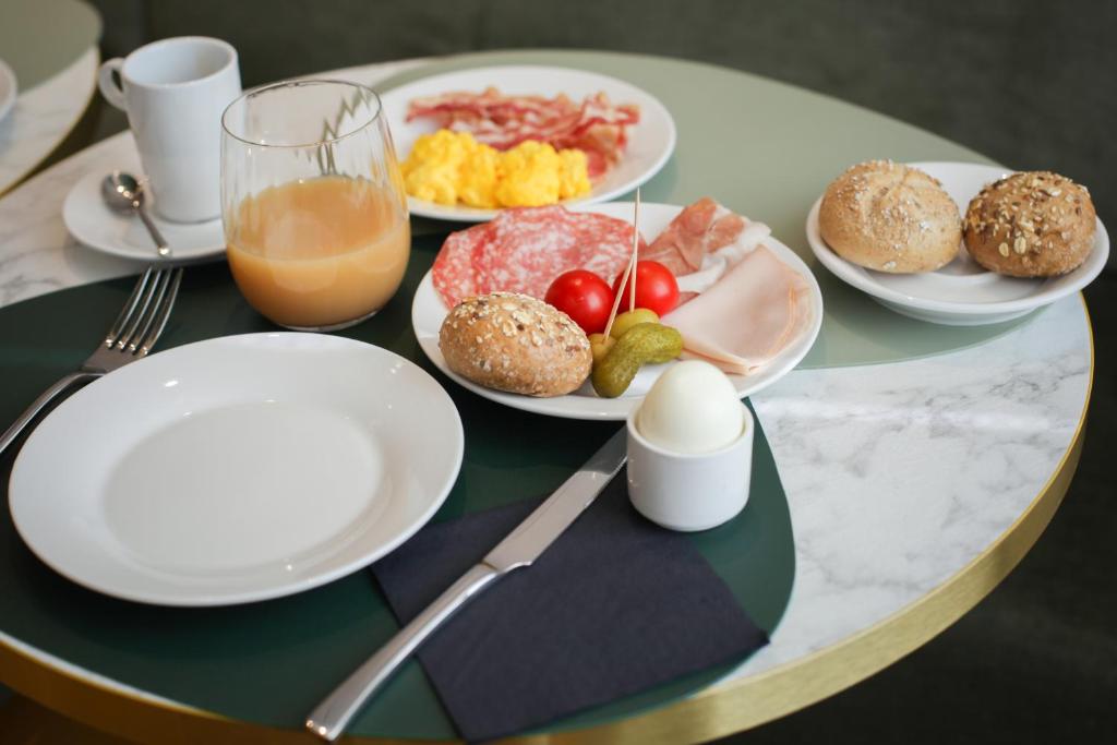 The FLOOR - Resim 43