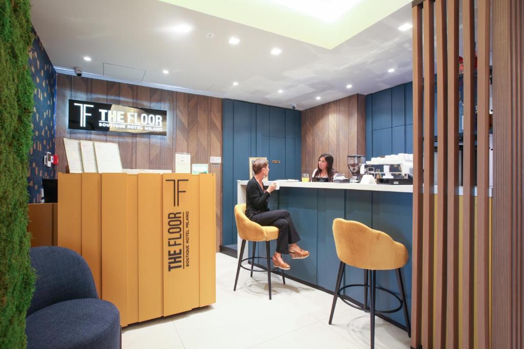 The FLOOR - Resim 33