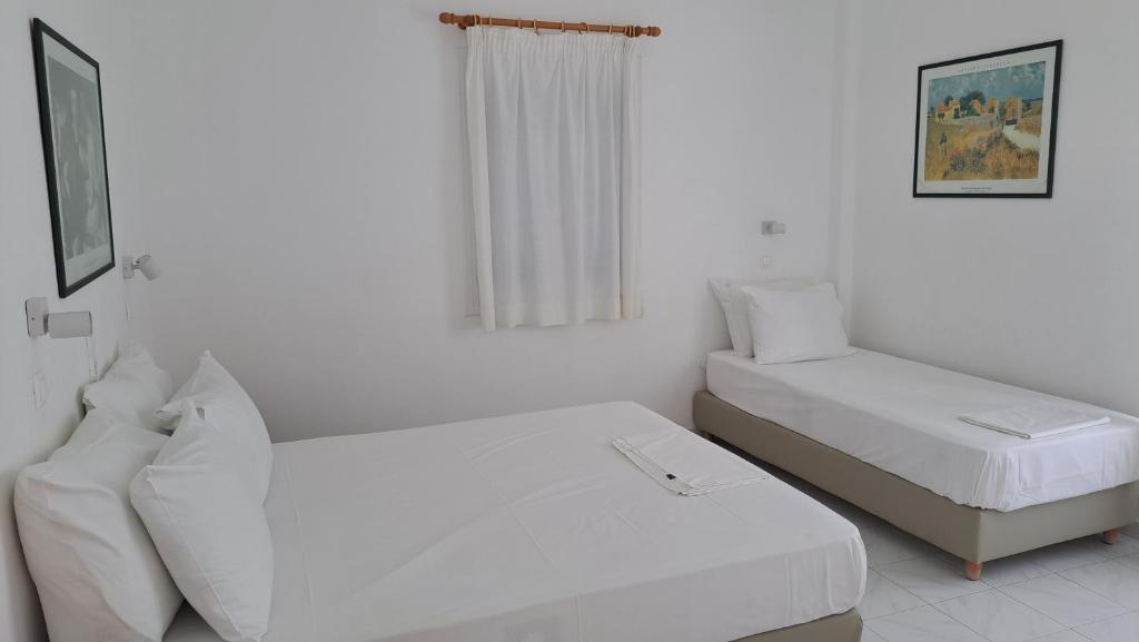 Bizas Rooms & Studios - 13