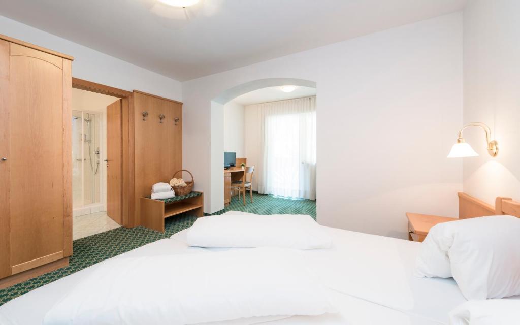 Saldur Small Active Hotel - Superior Double Room With Balcony