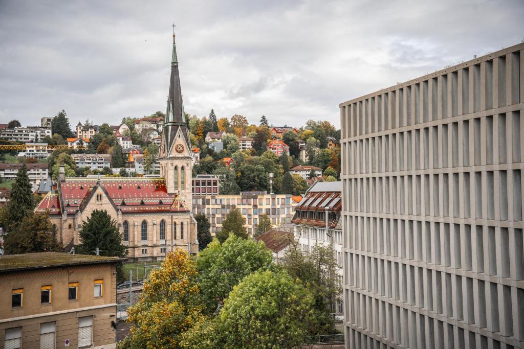 WYBA Living, stilvoll&zentral in St Gallen -6min zur Olma Messe - Resim 39