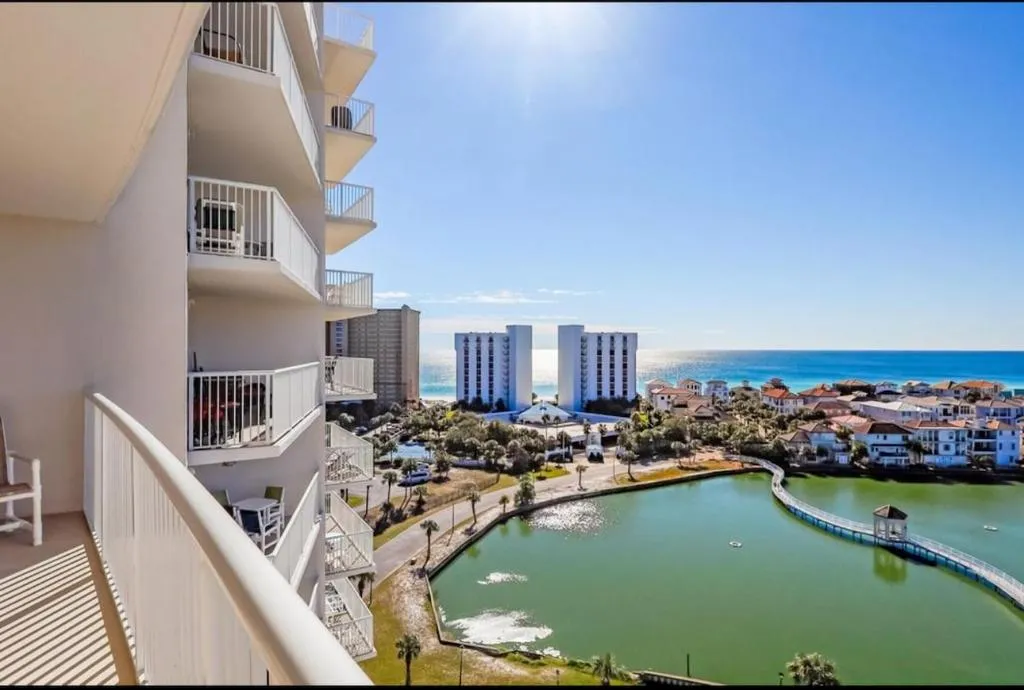 Sea La Vie Your Escape To The Beach In Destin