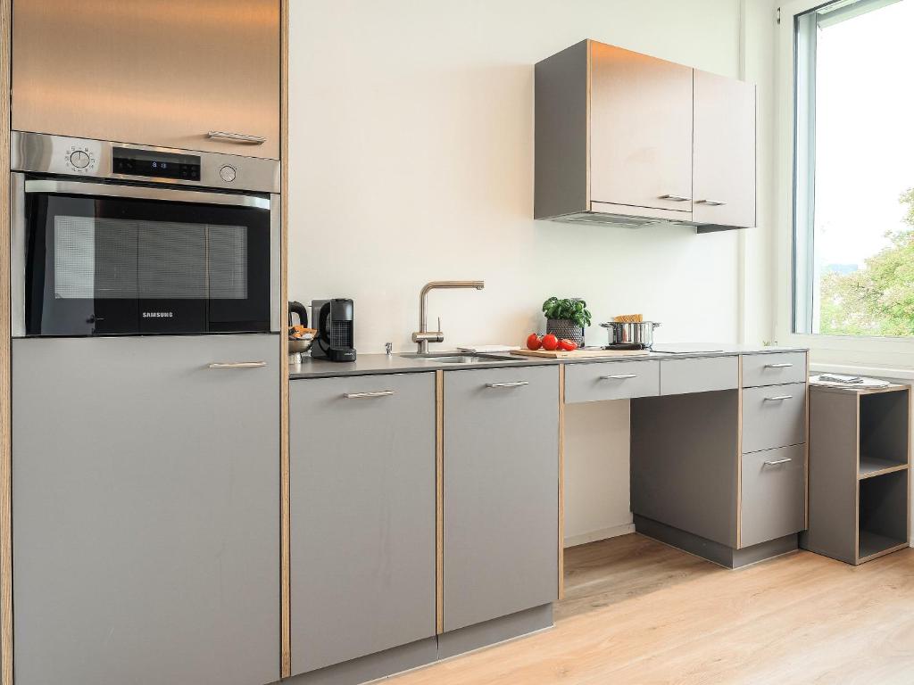 WYBA Living, stilvoll&zentral in St Gallen -6min zur Olma Messe - Resim 16