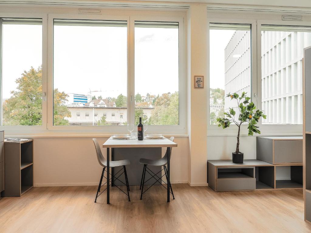 WYBA Living, stilvoll&zentral in St Gallen -6min zur Olma Messe - Resim 15