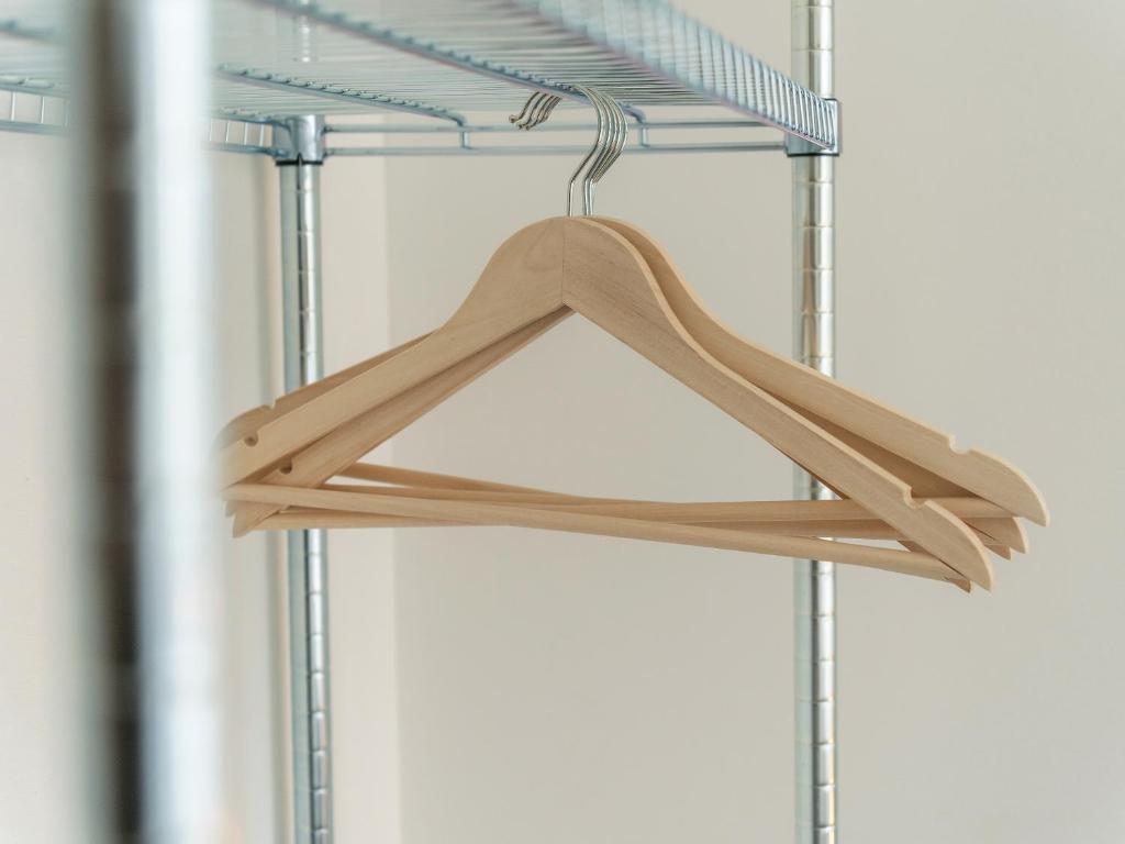 Modernes Hostel, Privatzimmer in Shared Apartment- 6min zur Olma Messe - Resim 11