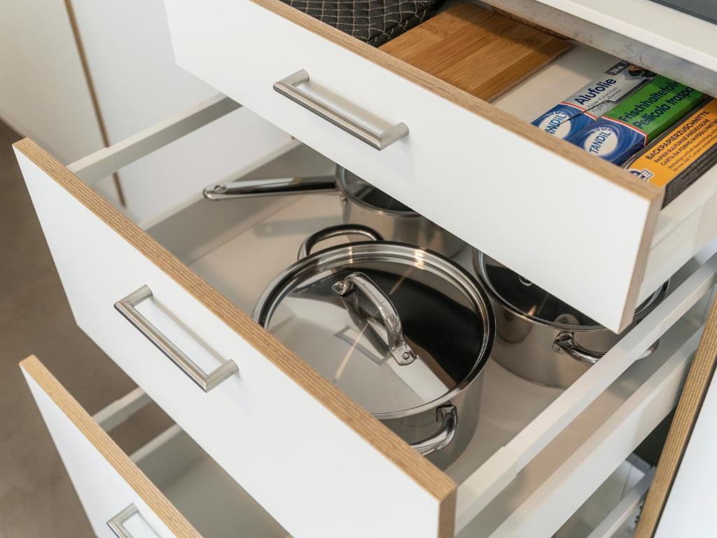 Modernes Hostel, Privatzimmer in Shared Apartment- 6min zur Olma Messe - Resim 24