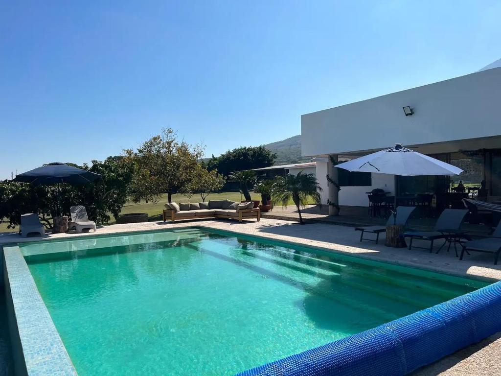 Πισίνα στο ή κοντά στο Villa Las Garzas