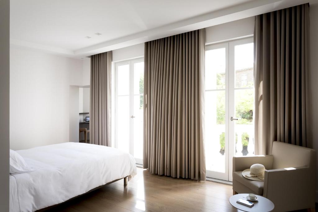 Château Autignac - Superior King Room