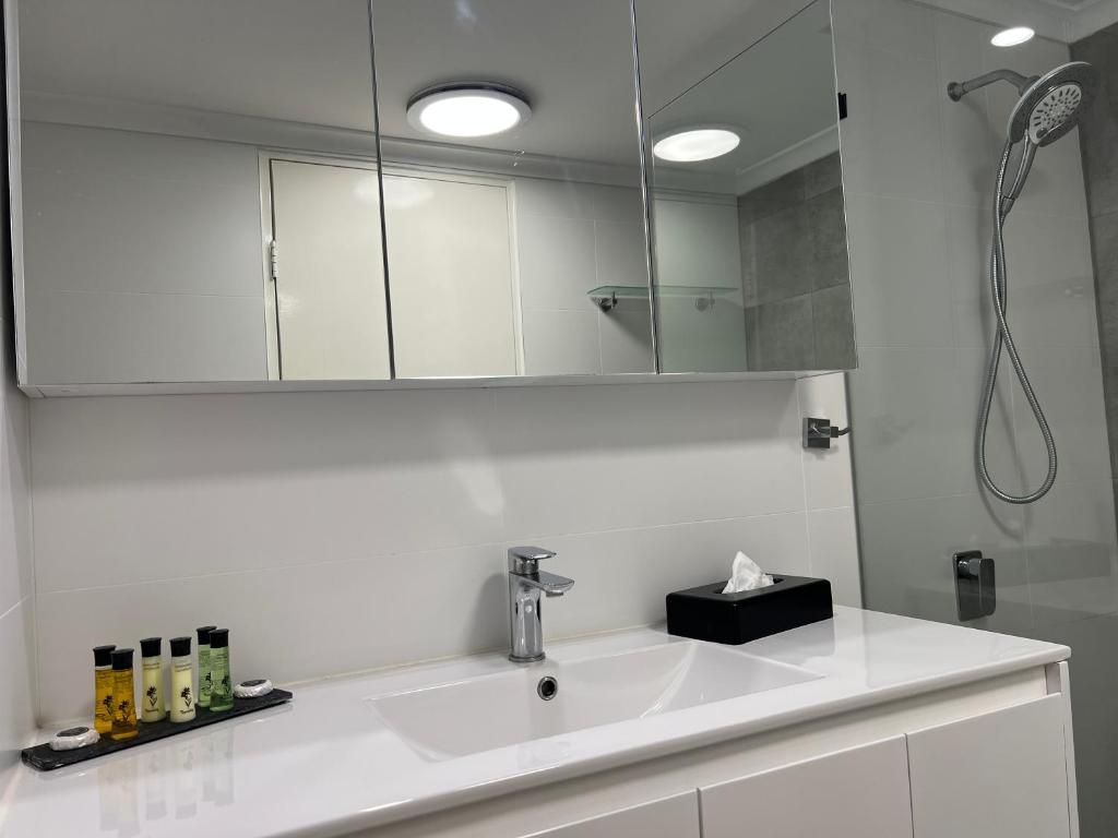 Paxsafe Sydney Hyde Park Private Apartments - Resim 40