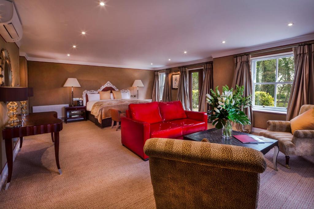 Posezení v ubytování The Lodge at Ashford Castle