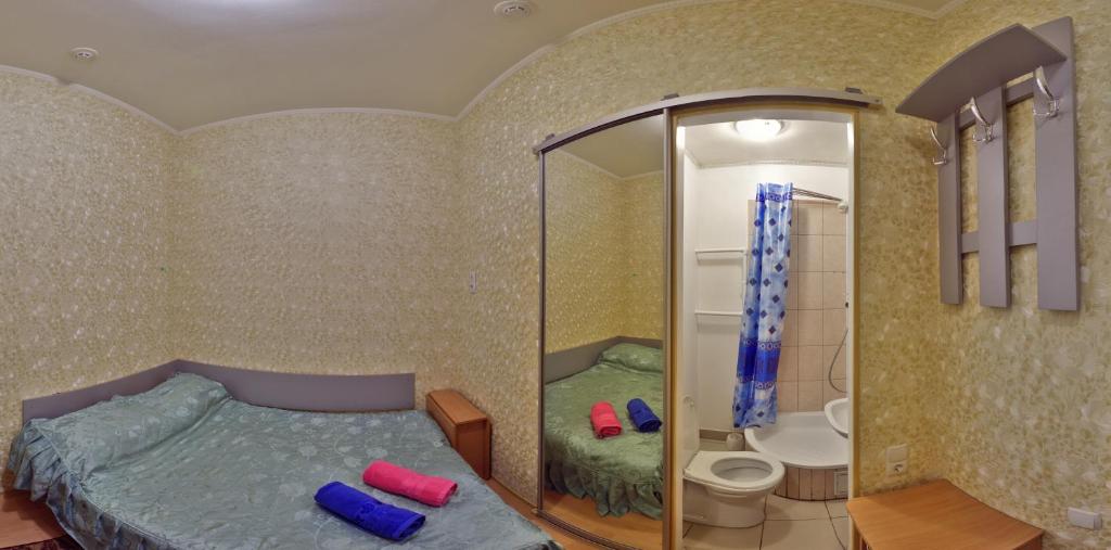 Koupelna v ubytování HOTEL ЗiРКА