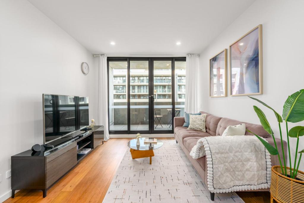 Canberra Central,Modern 2BR Getaway, Parking,ANU