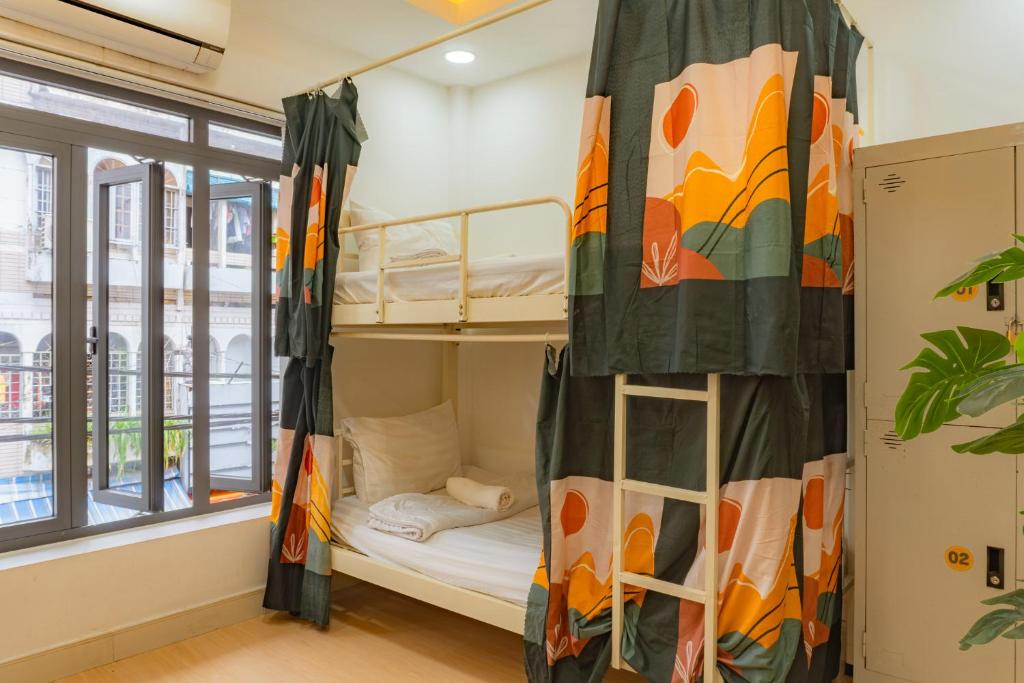 Saigon Authentic Hostel - Local Vibes, City Tours, Cooking Dinner, Evening Streetfood, Free Menu Breakfast, Gym & Rooftop - 18