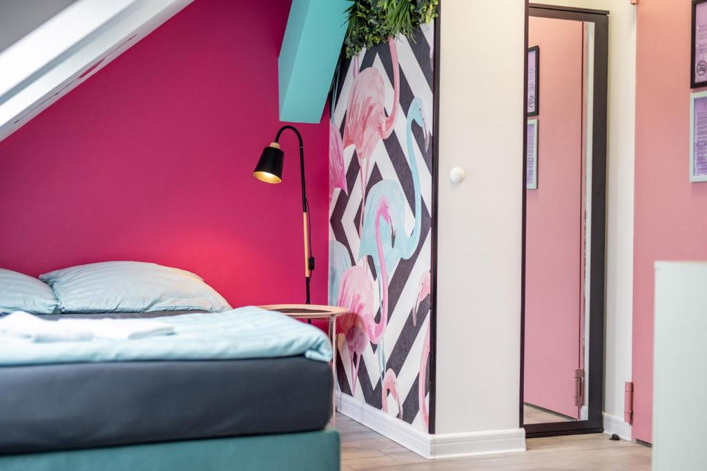 VICE CITY Hostel - 15