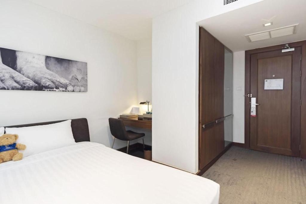 S33 Compact Sukhumvit Hotel - Resim 40
