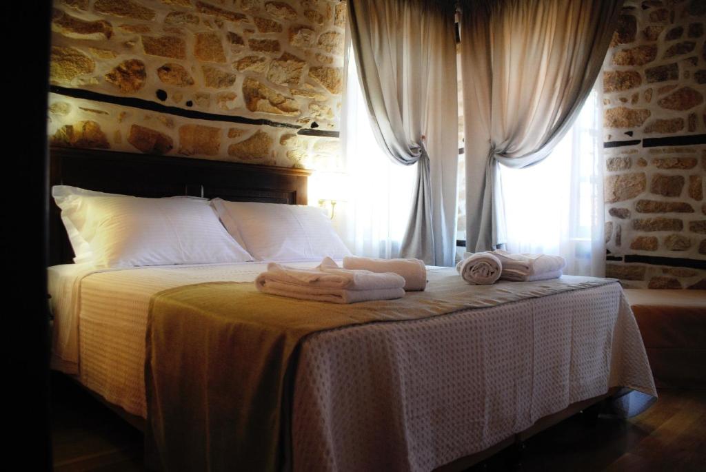Chorostasi Mansion - Triple Room