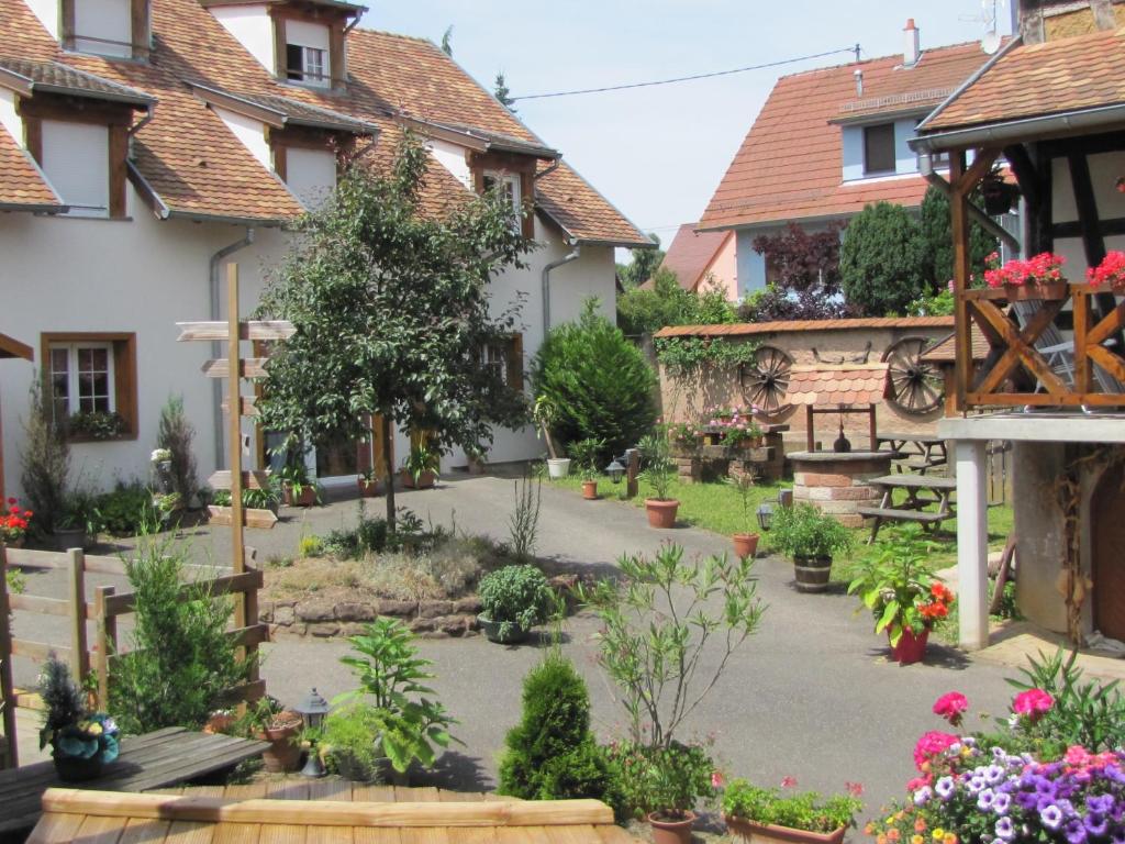 Zahrada ubytování Maison d'Hôtes Douce Nuit
