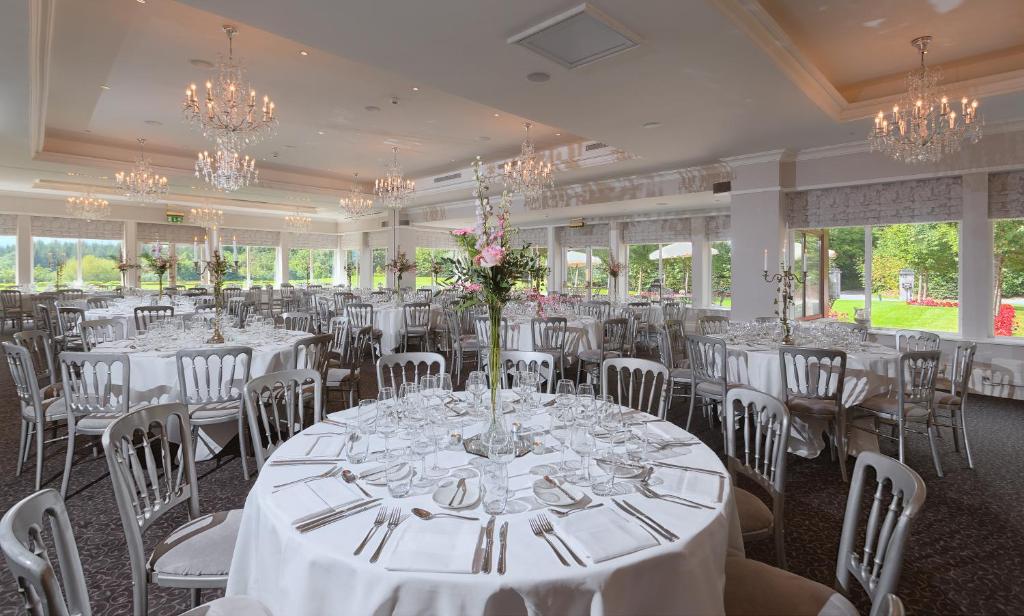 Restaurace v ubytování The Lodge at Ashford Castle