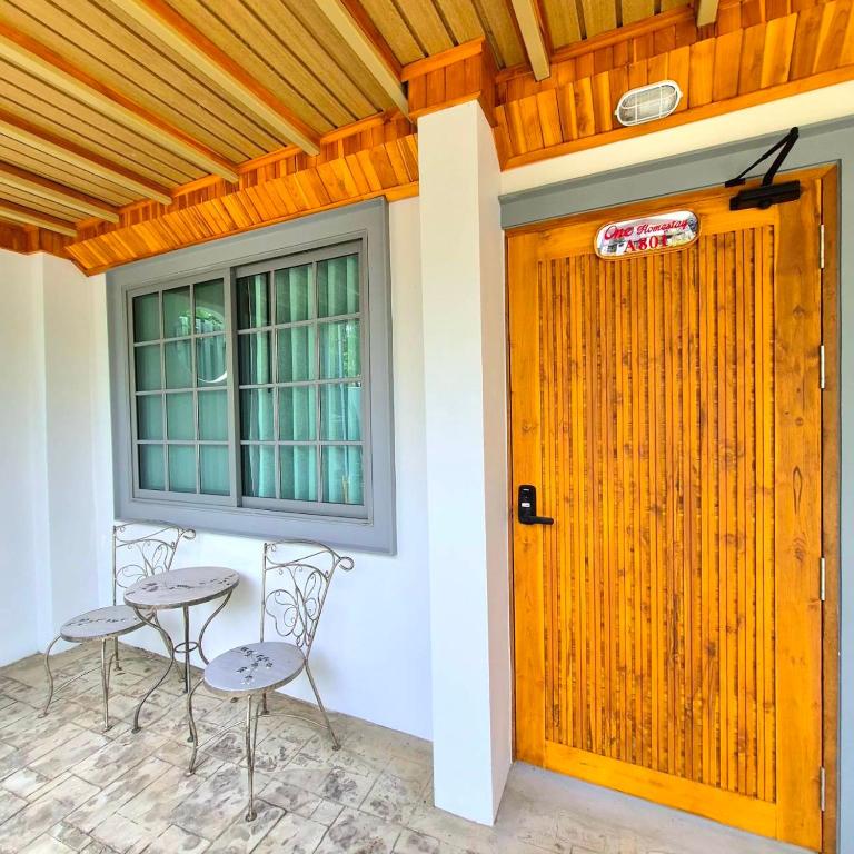 One Sa-Kaeo Homestay - Standard Double Room