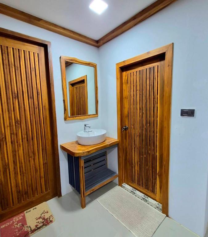 One Sa-Kaeo Homestay - Standard Family Room