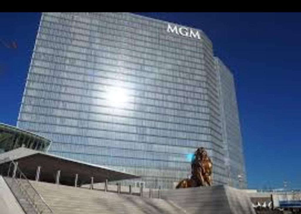 Gallery image of White light retreat in Bowie