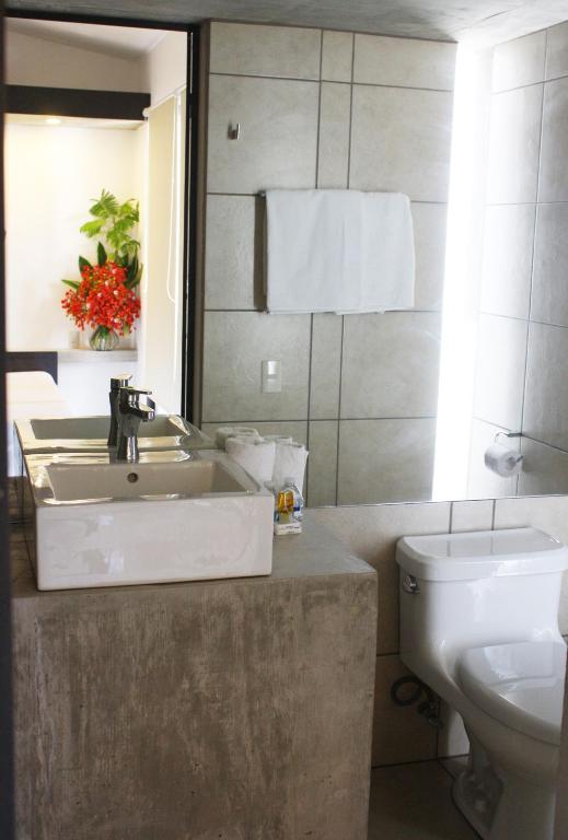 Koupelna v ubytování Hotel Maya Rue