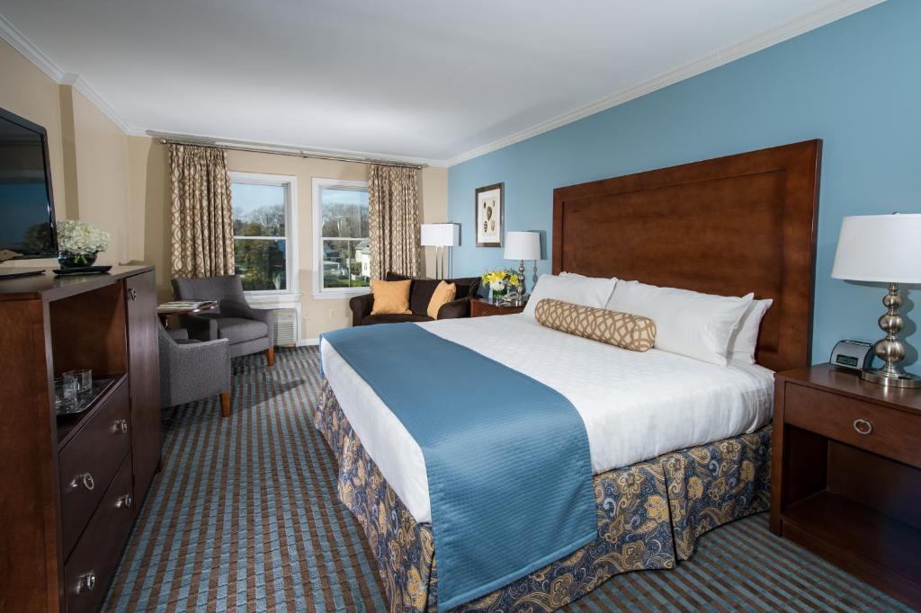 Union Bluff Hotel & Meeting House - 