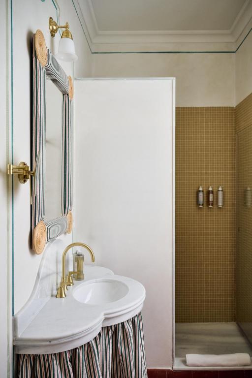 Cristine Bedfor Malaga Boutique Hotel - 13