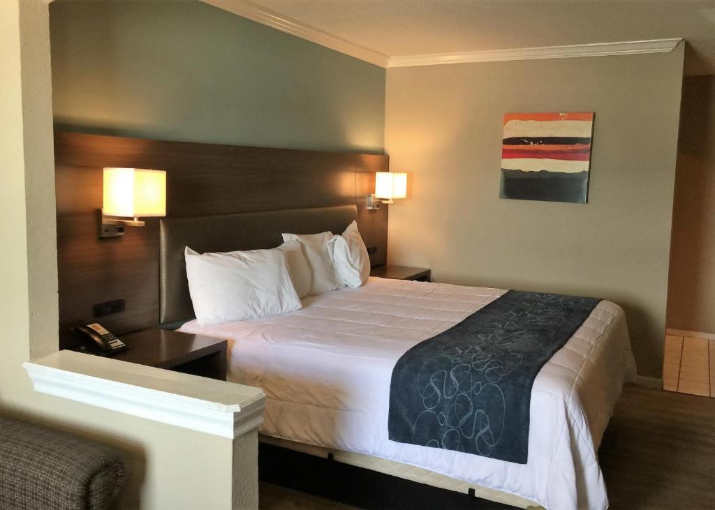 Inn of the Conchos - King Room