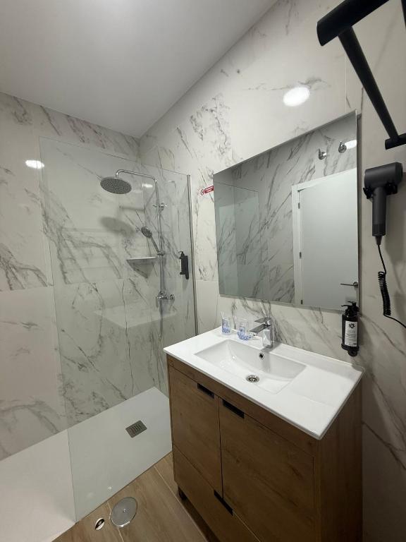 Hotel Golden Madrid - Resim 34