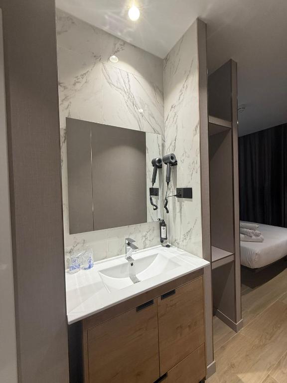 Hotel Golden Madrid - Resim 29