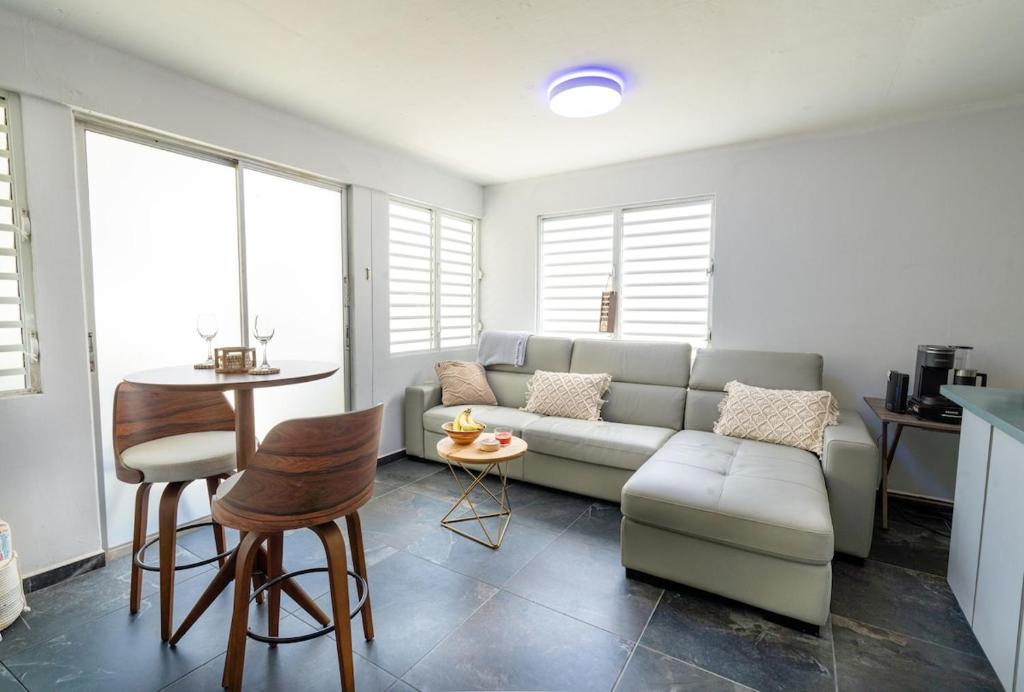 Posezení v ubytování Casa Brisa del Mar - Steps to Montones Beach