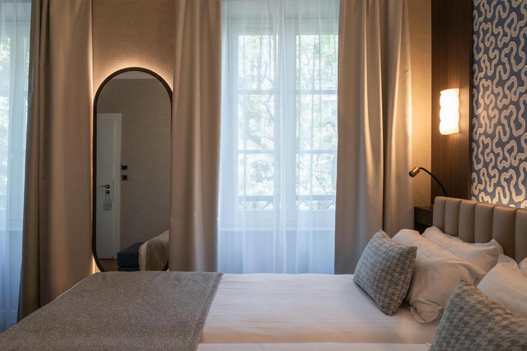 Best Western Au Trocadéro - Resim 17