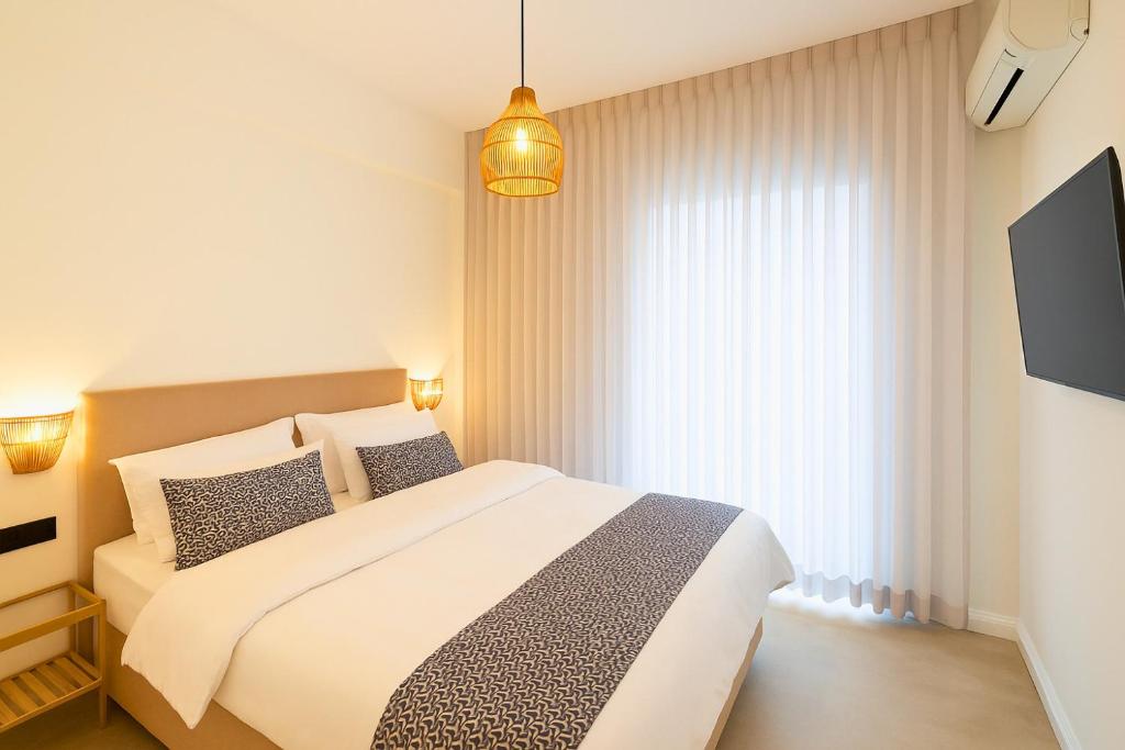 1BR Stylish Apt Near Metro, 15' From Acropolis