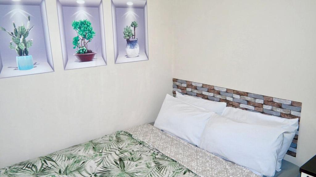 Ένα ή περισσότερα κρεβάτια σε δωμάτιο στο Private & Cosy unit A - 2BR Apt Fast Wi-Fi, Netfli