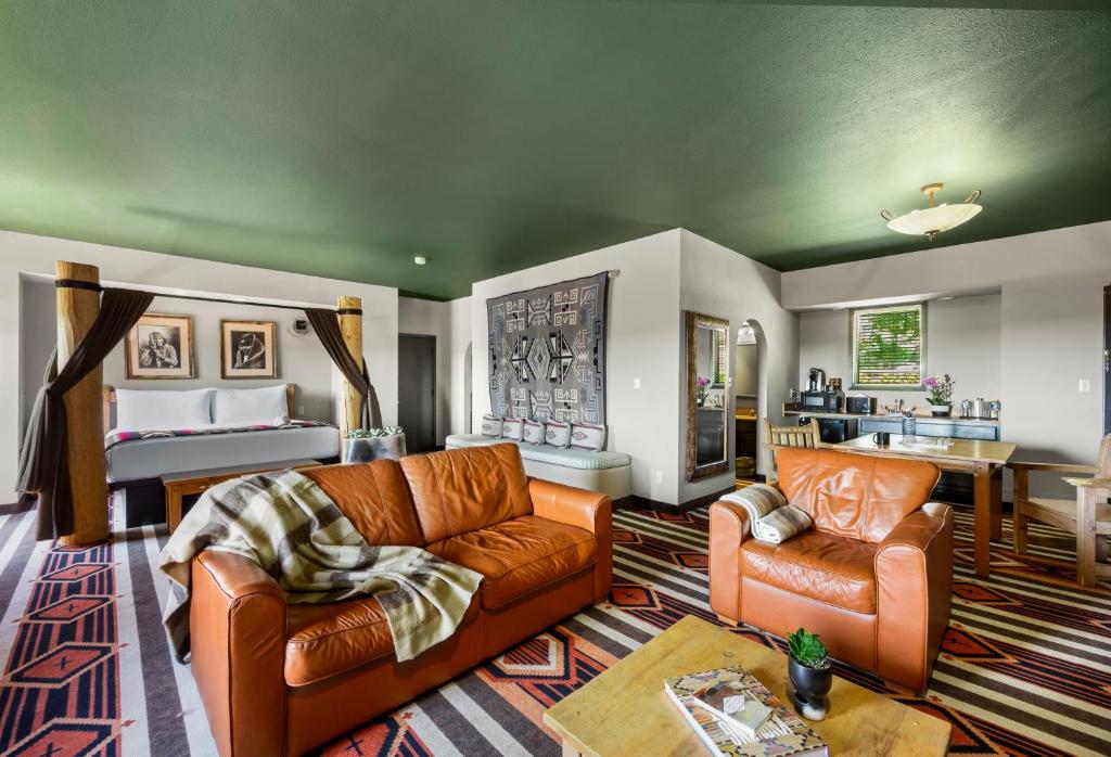 The Lodge at Santa Fe - 