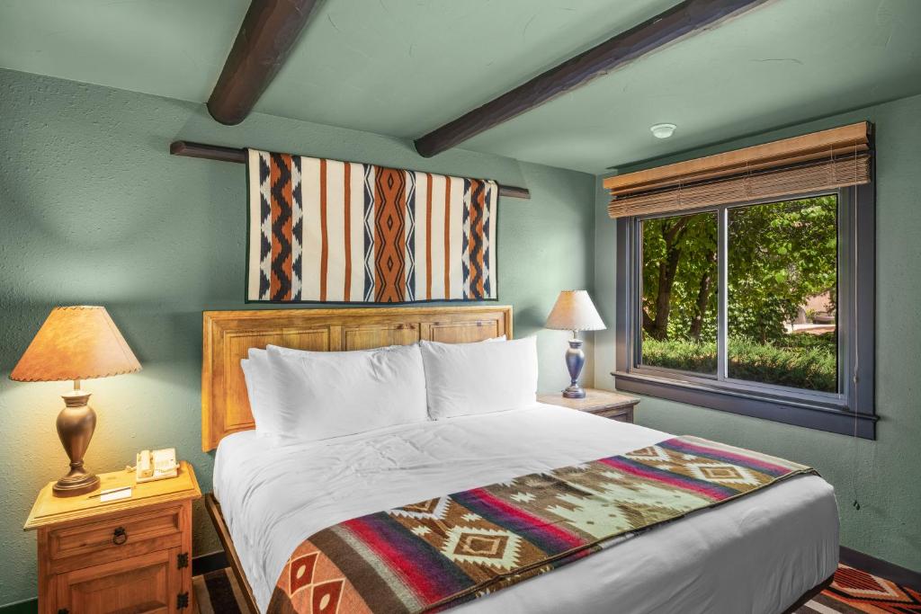 The Lodge at Santa Fe - 