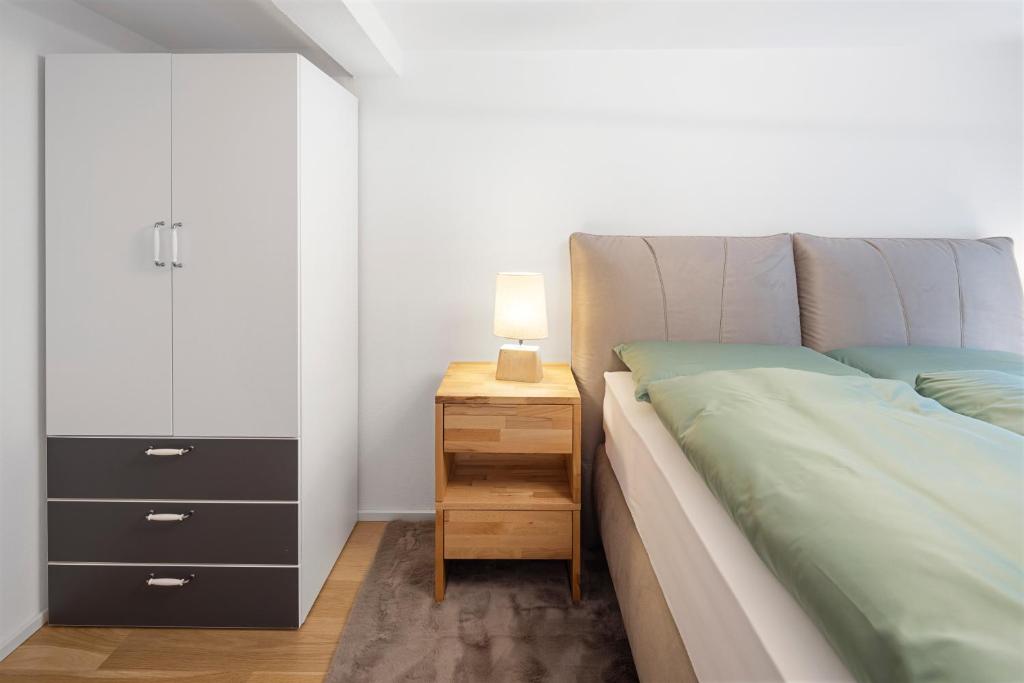 Modernes Apartment mit Balkon und Parkplatz, Nähe See - Resim 11