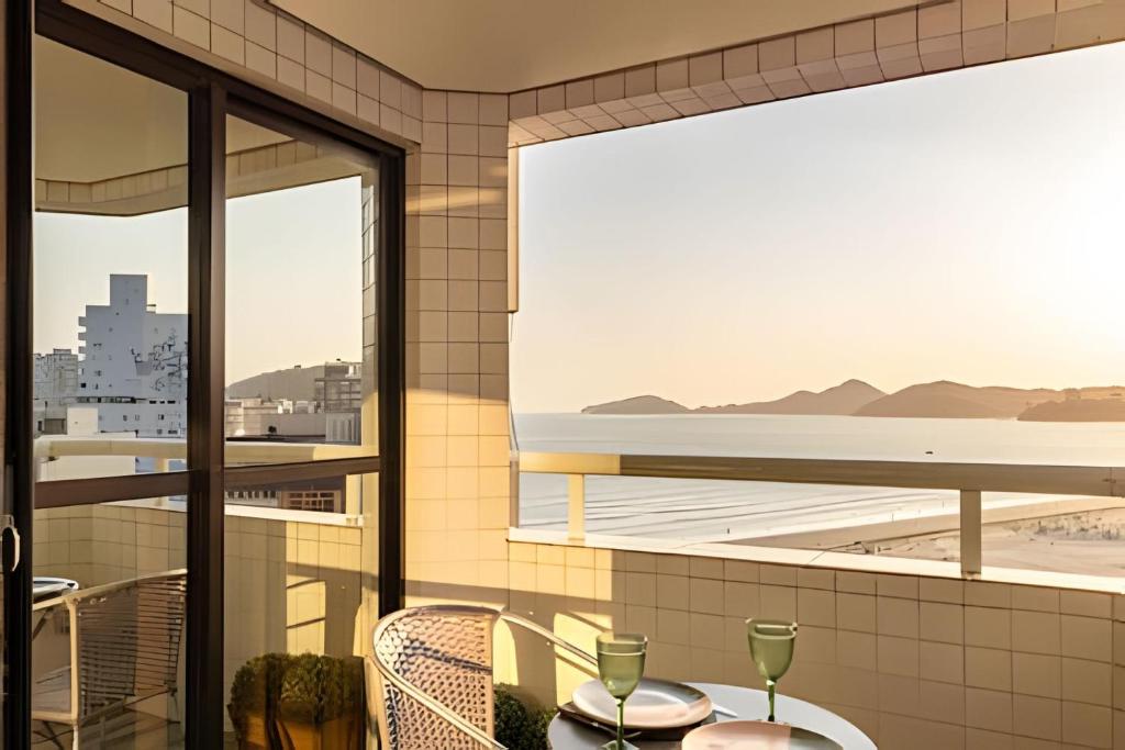 サントスにあるARK Houses - Flat PetFriendly Vista-Mar com Varanda e Piscina na Coberturaのギャラリーの写真