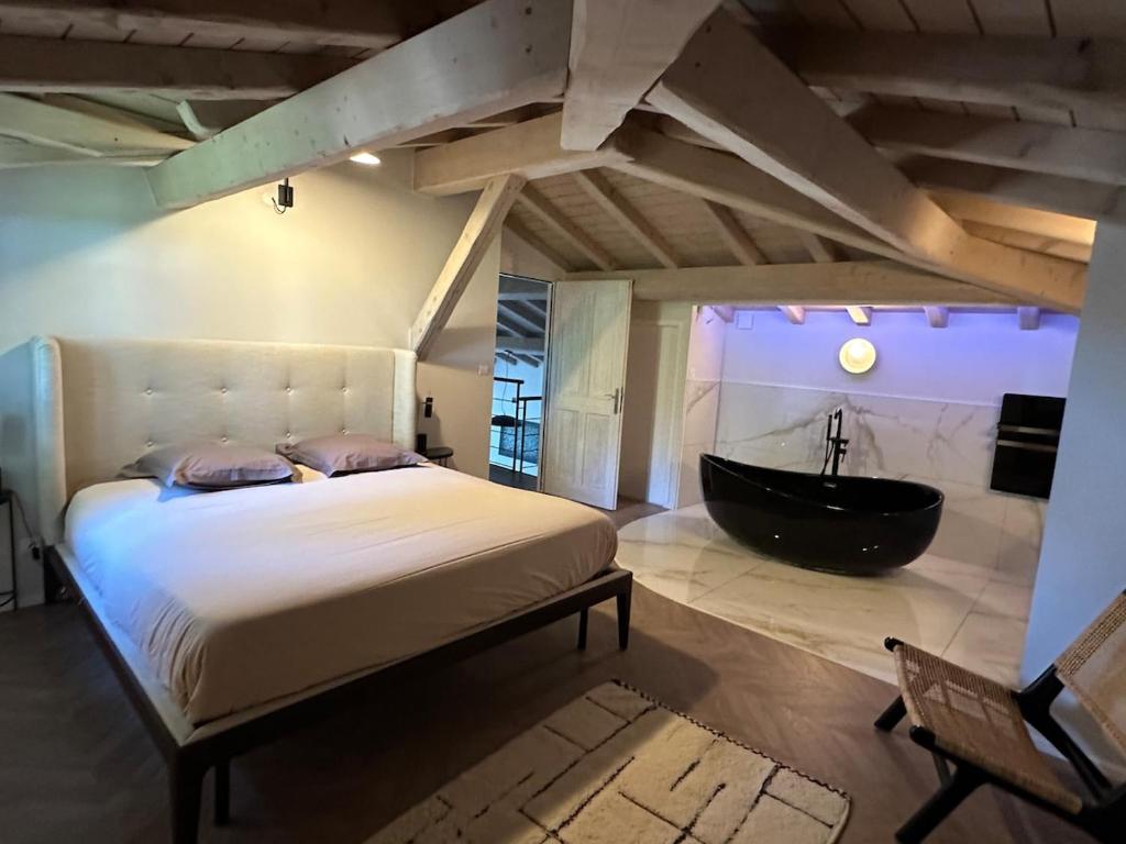 Katil atau katil-katil dalam bilik di Magnifique villa tout confort à 20m de Toulouse
