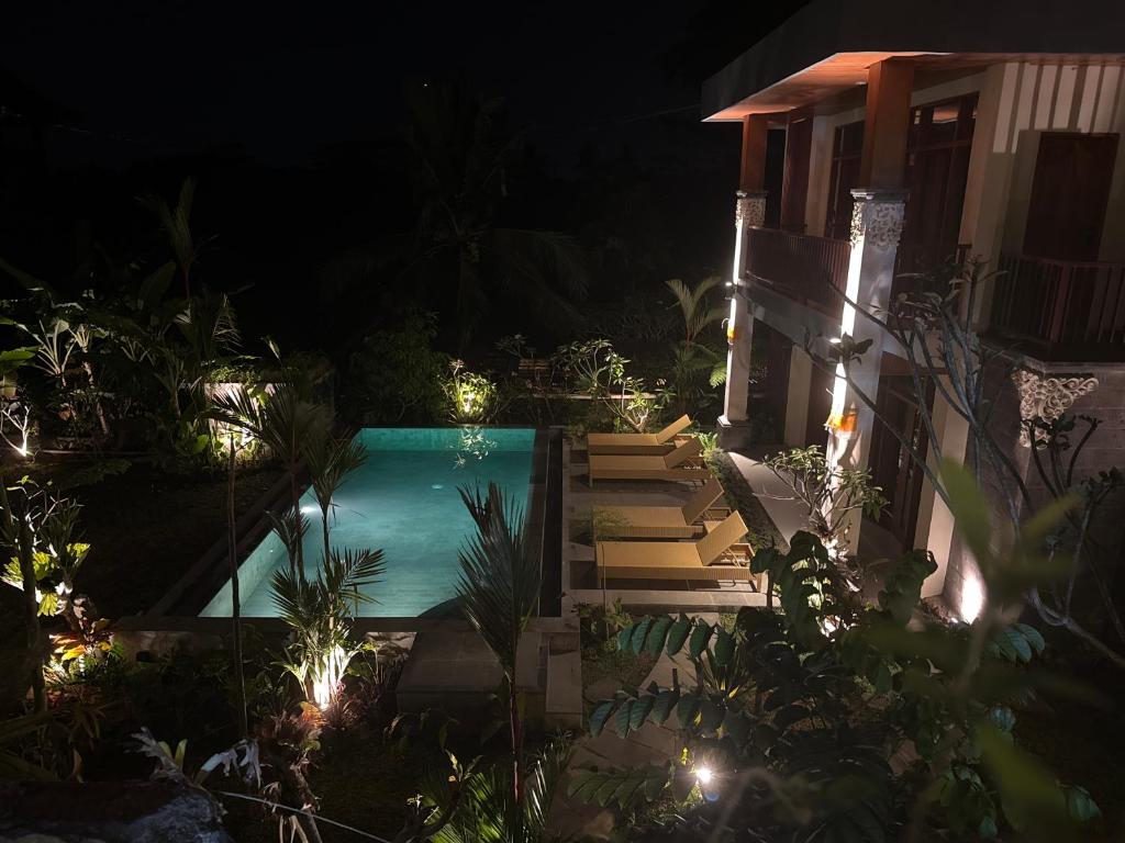 Bazén v ubytování Jambangan bali ubud nebo v jeho okolí