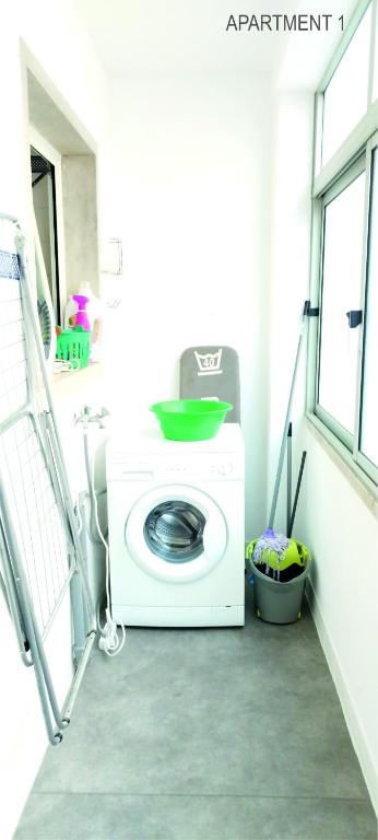 Charming Family Apartment - 17