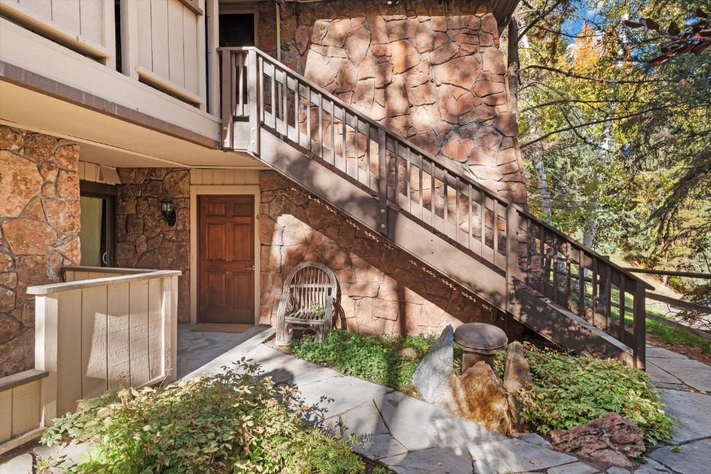 Aspen Stash Pad with Fireplace, Parking, W/D photo