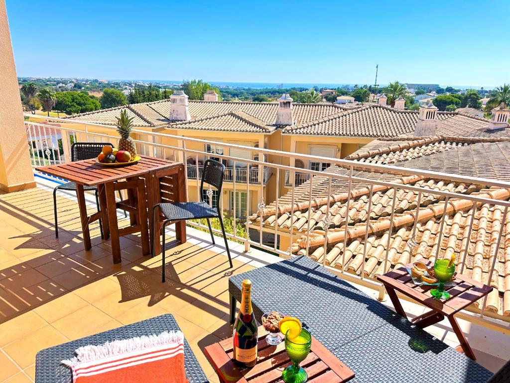 Balkón nebo terasa v ubytování Balaia - Casa Antonius